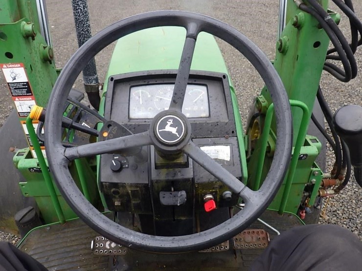 john-deere-210-image-35