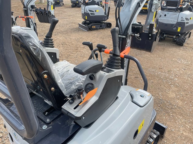#2034-•-unused-2026-ats-mini-excavator-image-12