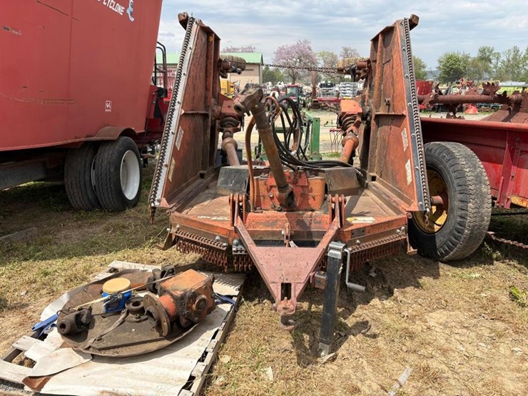rhino-batwing-mower-image-1