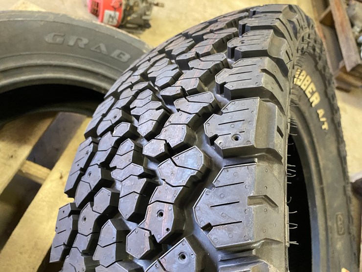 #7522-•-(2)-tires-(antigo,-wi)-image-8