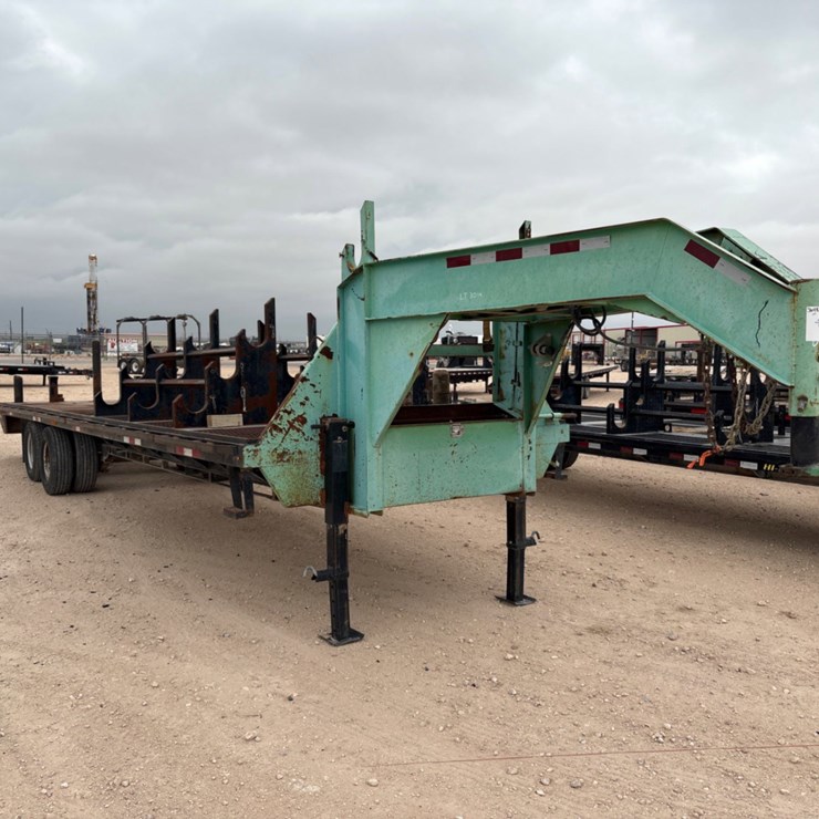 2018 LAMAR TRAILERS 30’ X 102” T/A GOOSENECK TOOL TRANSPORT TRAILER