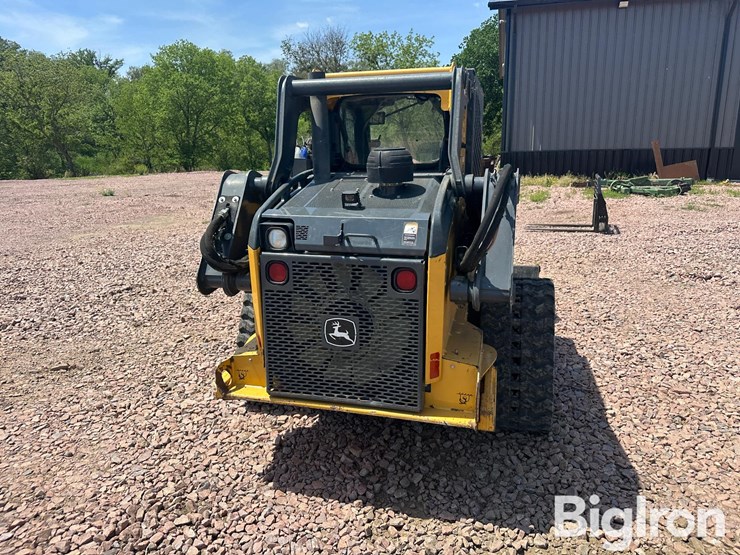 2017-deere-323e-image-6