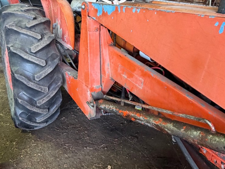 d-17-allis-chalmers-with-loader,-7,654-hrs-image-6