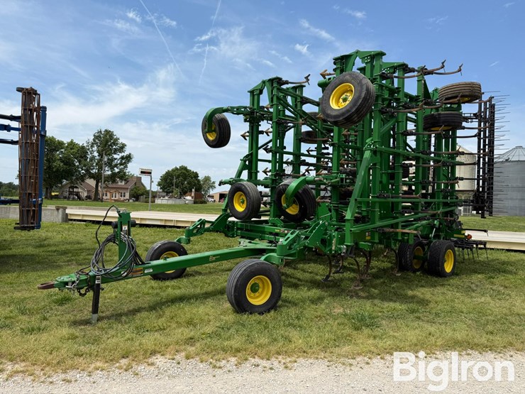 2018-john-deere-2018-image-1