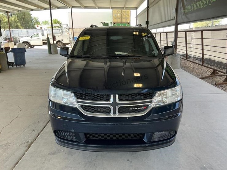 2015-dodge-journey-image-3