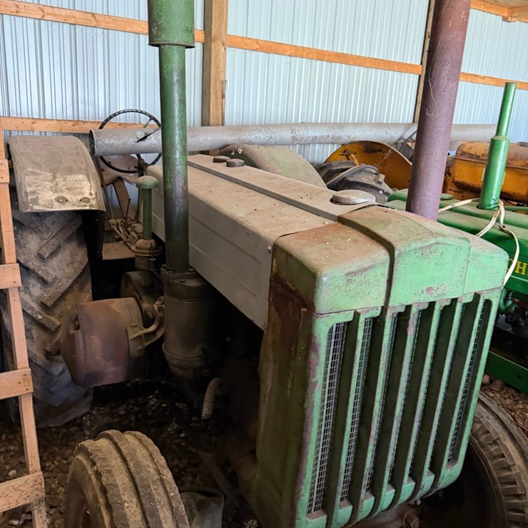 JOHN DEERE D