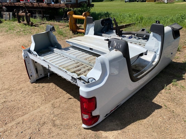 #7418-•-2020-and-newer-chevrolet-take-off-box-with-tailgate-(antigo,-wi)-image-5
