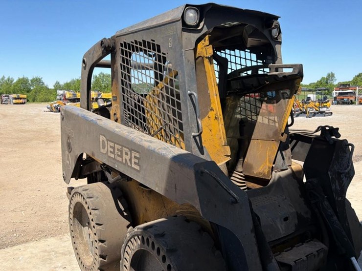 #1154-•-2010-john-deere318d-skid-steer-image-4