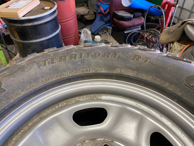 #7524-•-set-of-(4)-tires-on-steel-rims-(antigo,-wi)-image-6