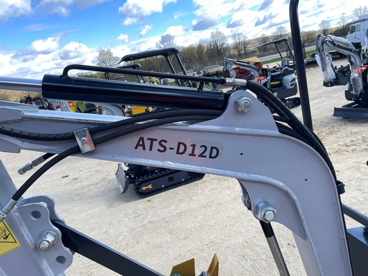 #1104-•-new-ats--d12d-mini-excavator-image-23