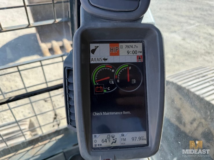 2015-deere-470g-lc-image-37