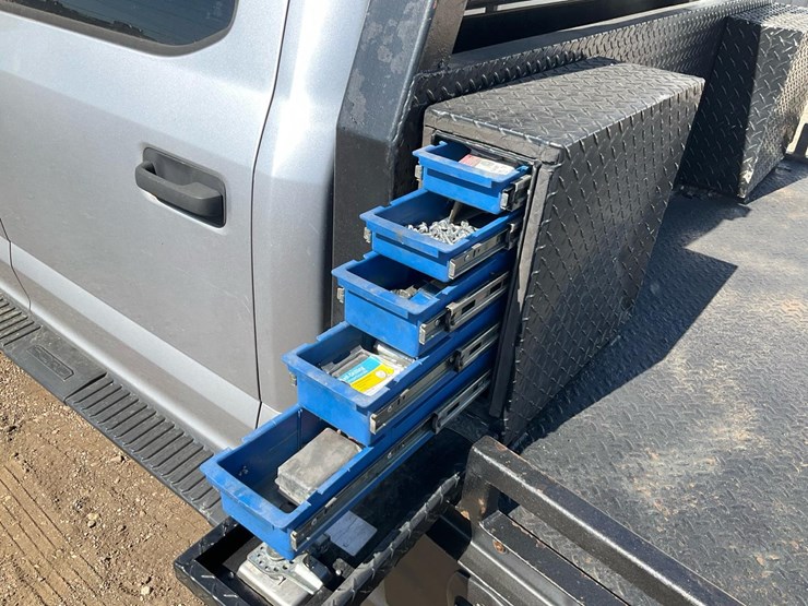 2017-ford-f350-image-27