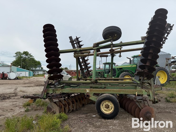 john-deere-30-image-8