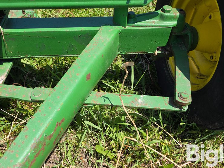 john-deere-running-gear-trailer-image-12