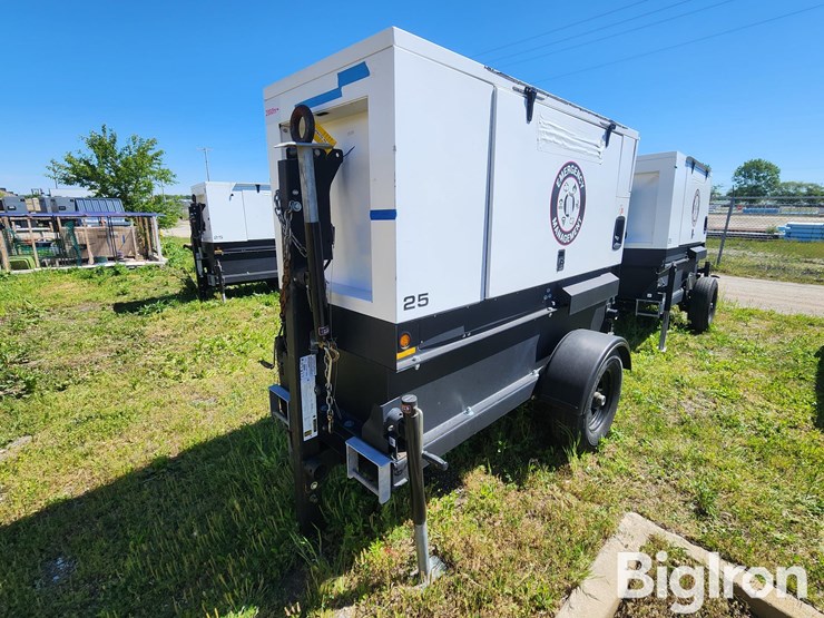 2015-generac-mmg251f4-22kw-portable-generator-image-1