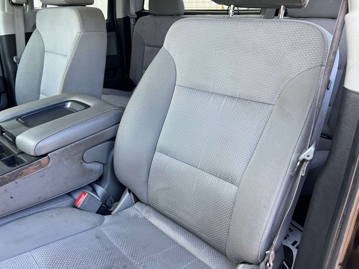 2016-chevrolet-silverado-1500-image-26