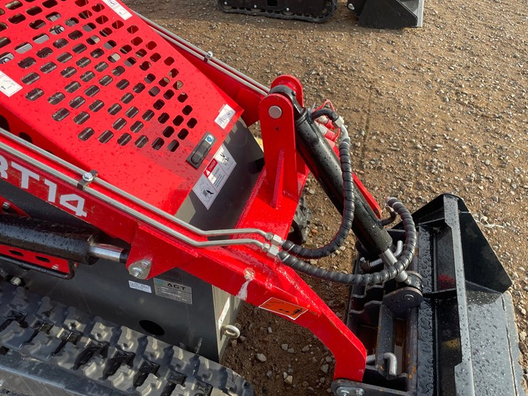 #2007-•-2026-agt-ysrt14-skid-steer-loader-image-7