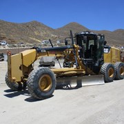 2015 CATERPILLAR 140M3