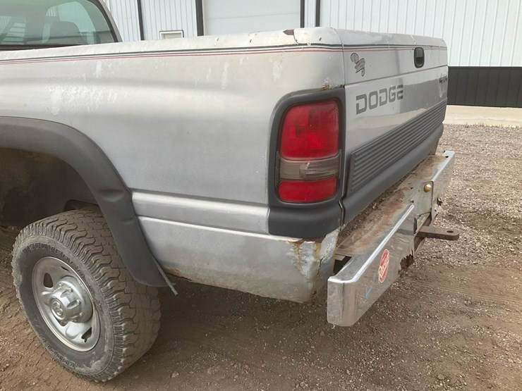 1999-dodge-2500-image-29