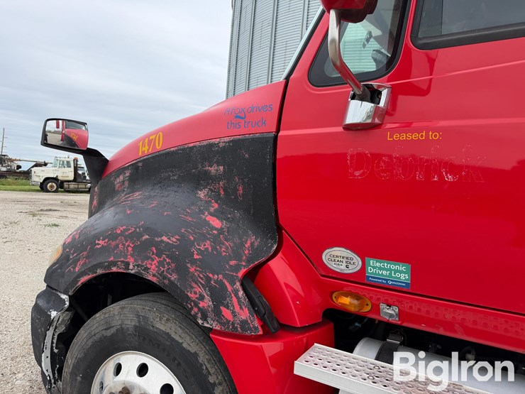 2010-international-prostar-image-14