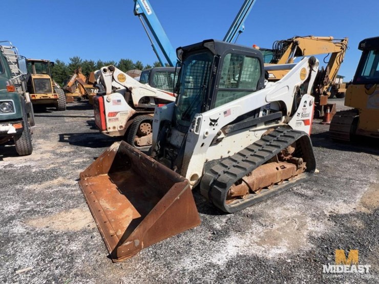2021-bobcat-t870-image-1