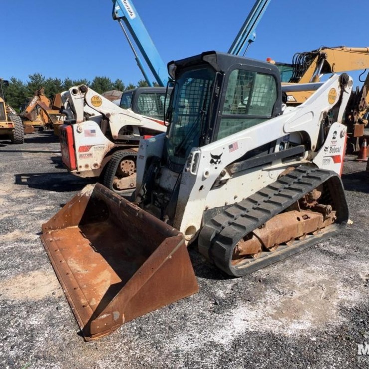 2021 BOBCAT T870