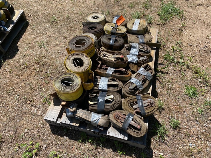 #7432-•-pallet-of-2"-ratchets-and-4"-straps-(antigo,-wi)-image-3