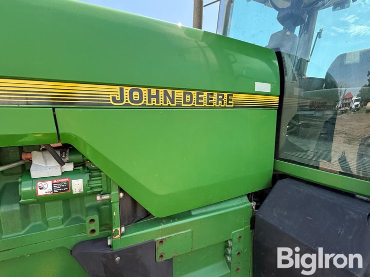 1995-john-deere-8200-image-12