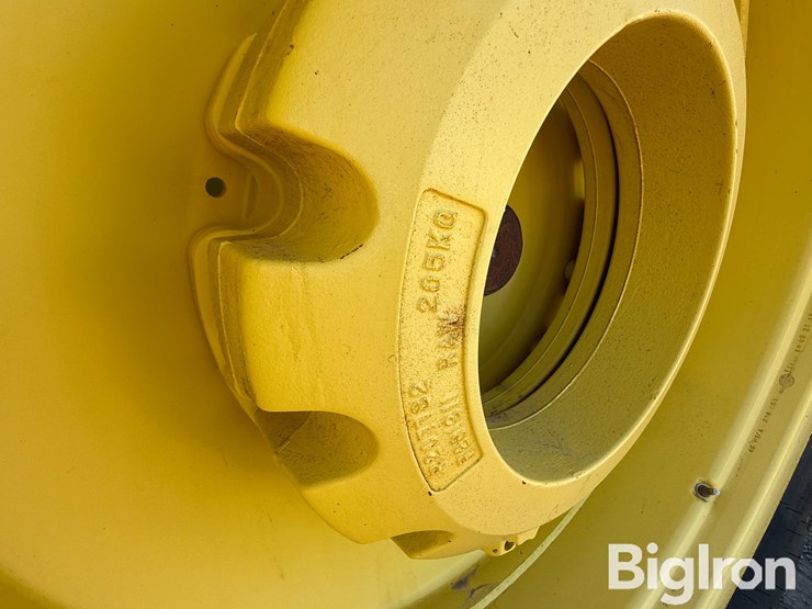 2012-john-deere-8285r-image-20