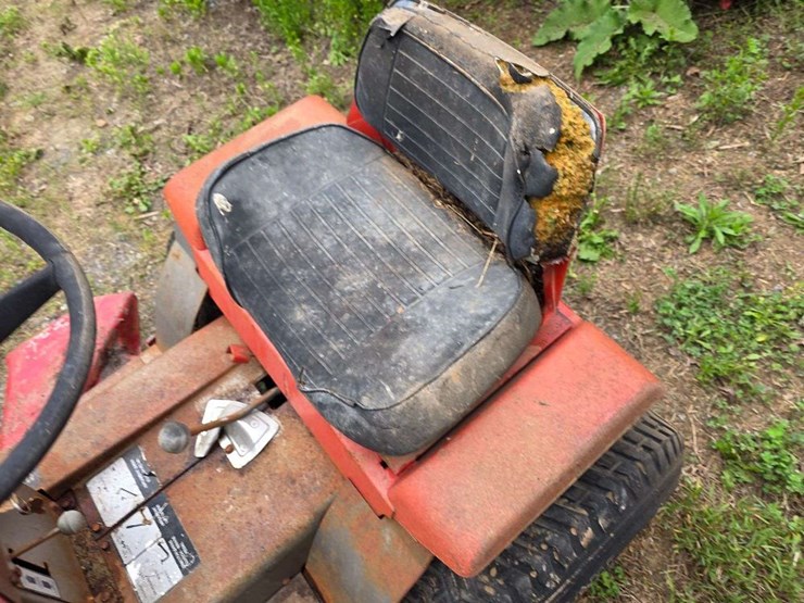 massey-ferguson-12-image-10