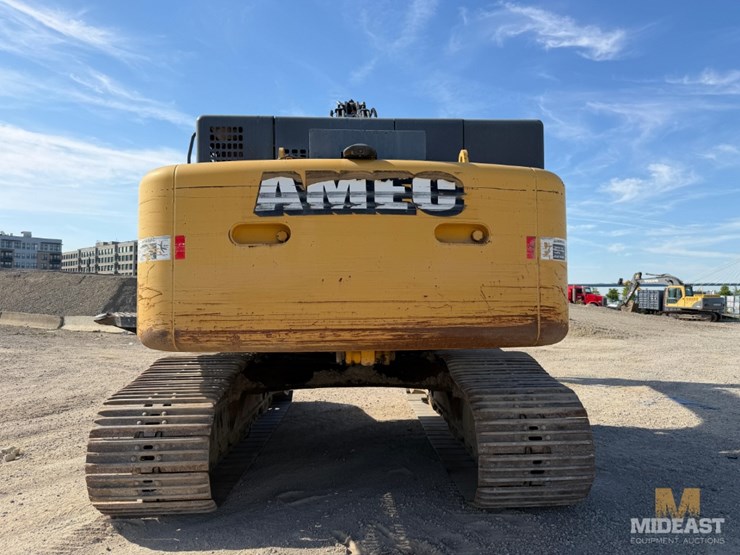 2015-deere-470g-lc-image-5