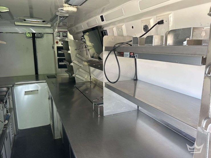 2021-mercedes-benz-sprinter-4500-image-20