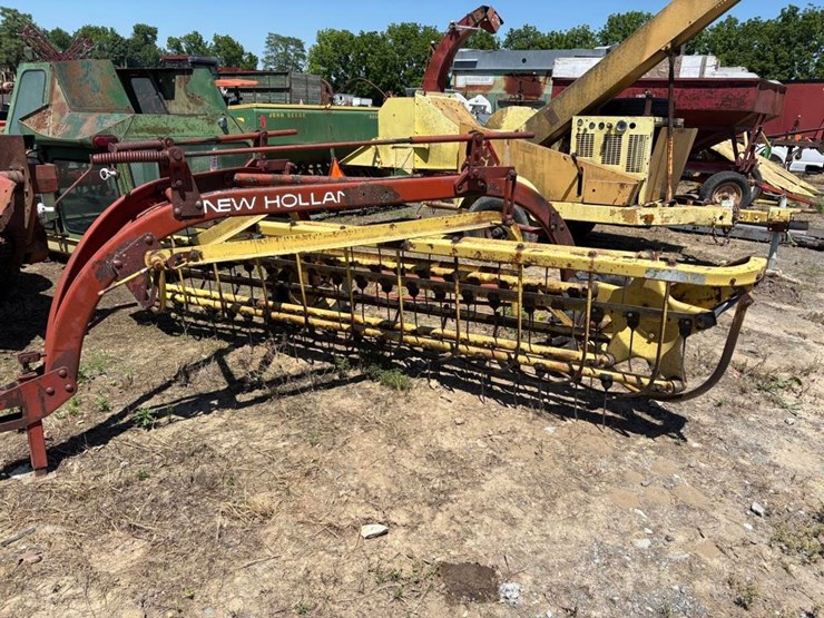 new-holland-258-image-1