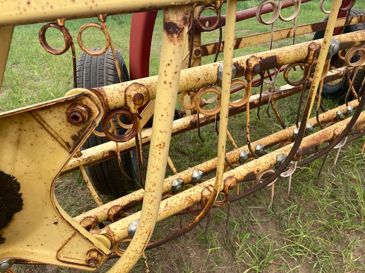 new-holland-256-image-10