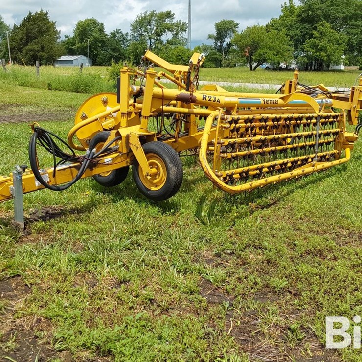 2004 VERMEER R23A