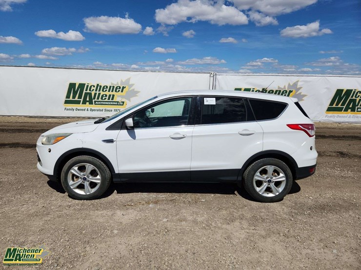2016-ford-escape-se-image-6