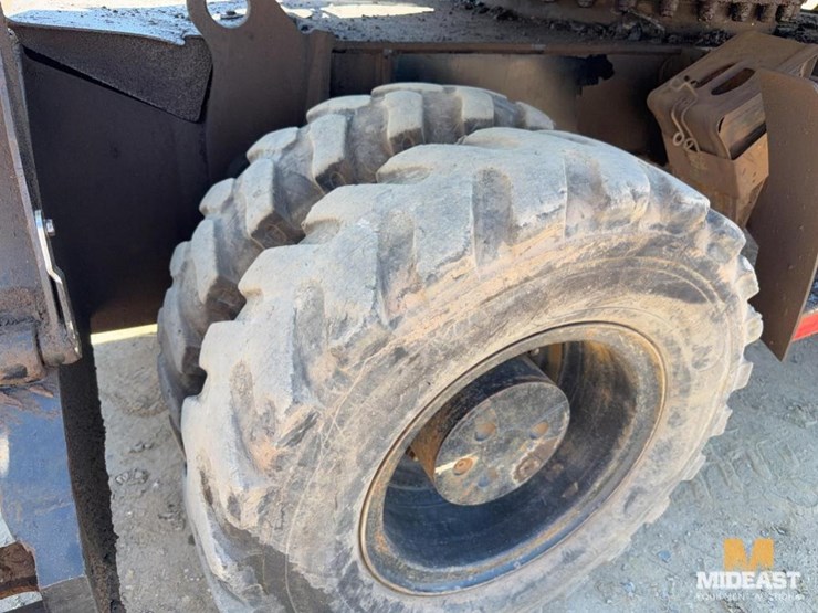 2003-caterpillar-m318c-image-19