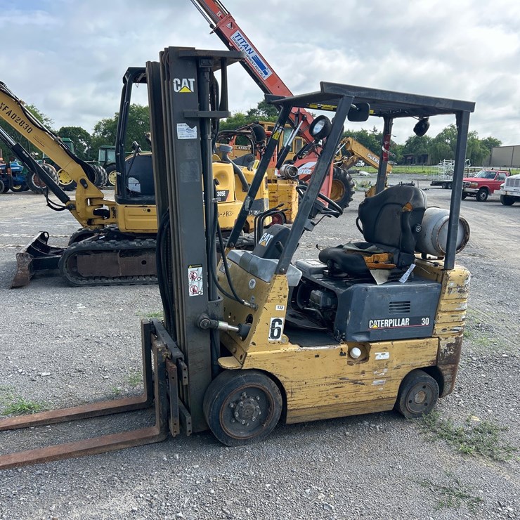 CATERPILLAR GC15