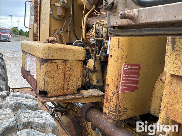 1984-caterpillar-140g-image-14
