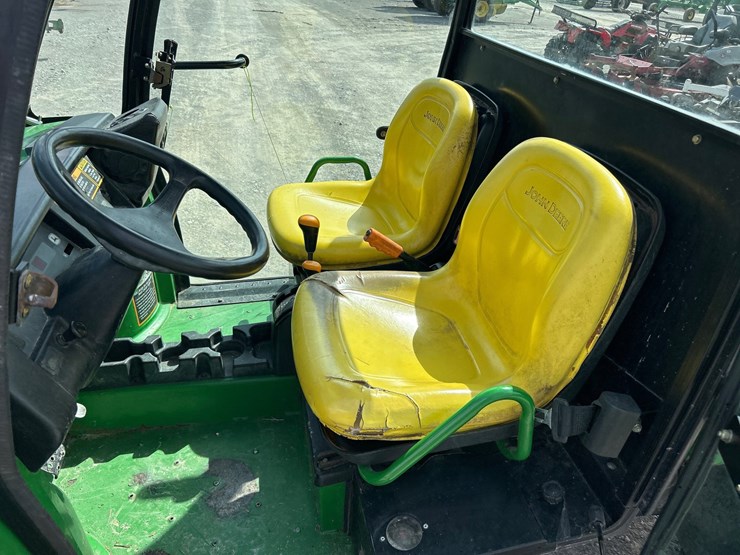 john-deere-gator-image-7