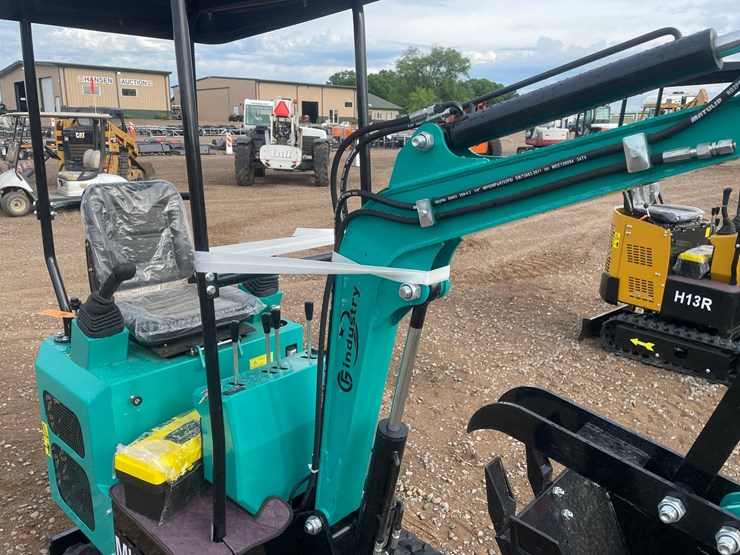 #2020-•-2026-cfg-mh13rx-mini-excavator-image-7