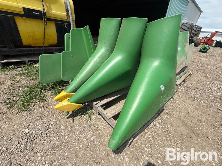 john-deere-platform-head-end-snouts-image-1