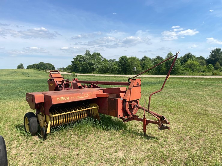 new-holland-273-image-3