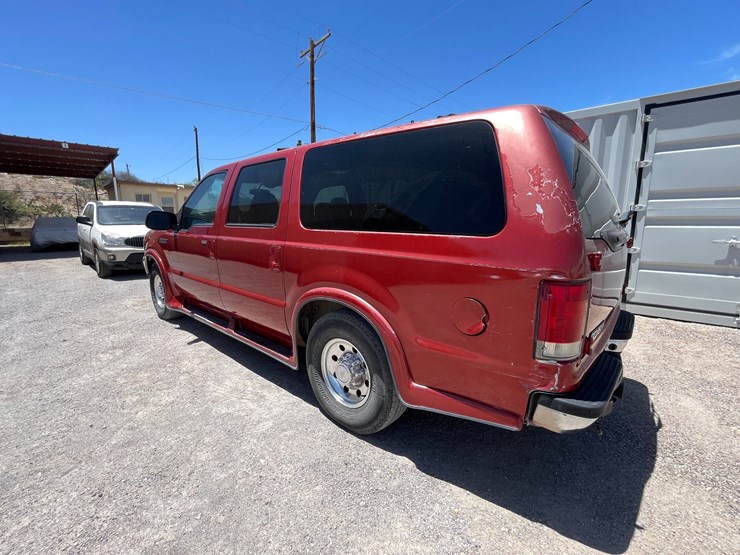 2002-ford-excursion-image-122