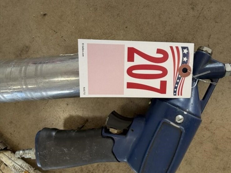 pneumatic-grease-gun-image-3