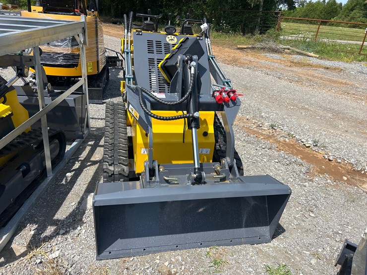 #71-•-2026-ats-t460-mini-skid-steer-image-2