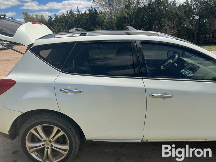2010-nissan-murano-image-17