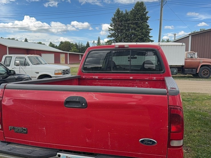 2001-ford-f350-image-23