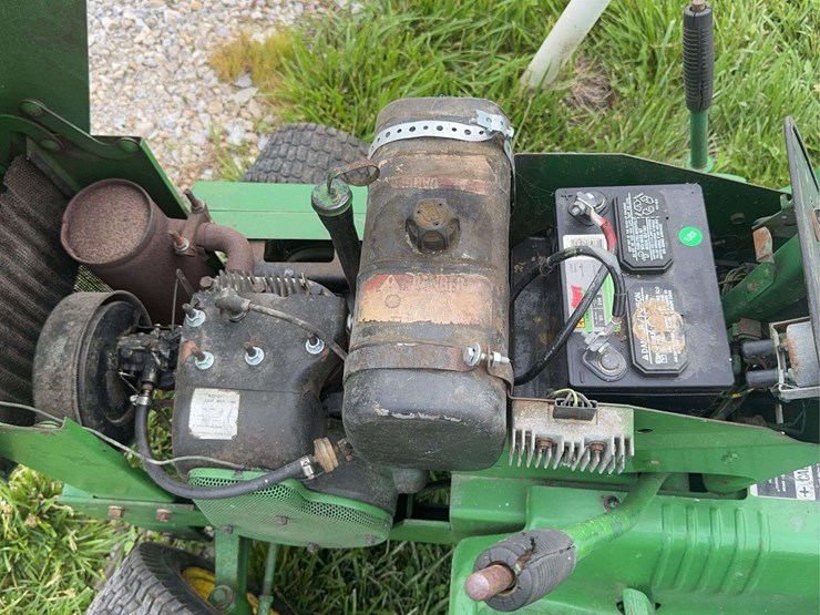 1970-john-deere-110-image-17