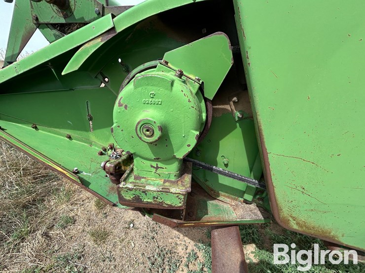 1982-john-deere-230-image-10